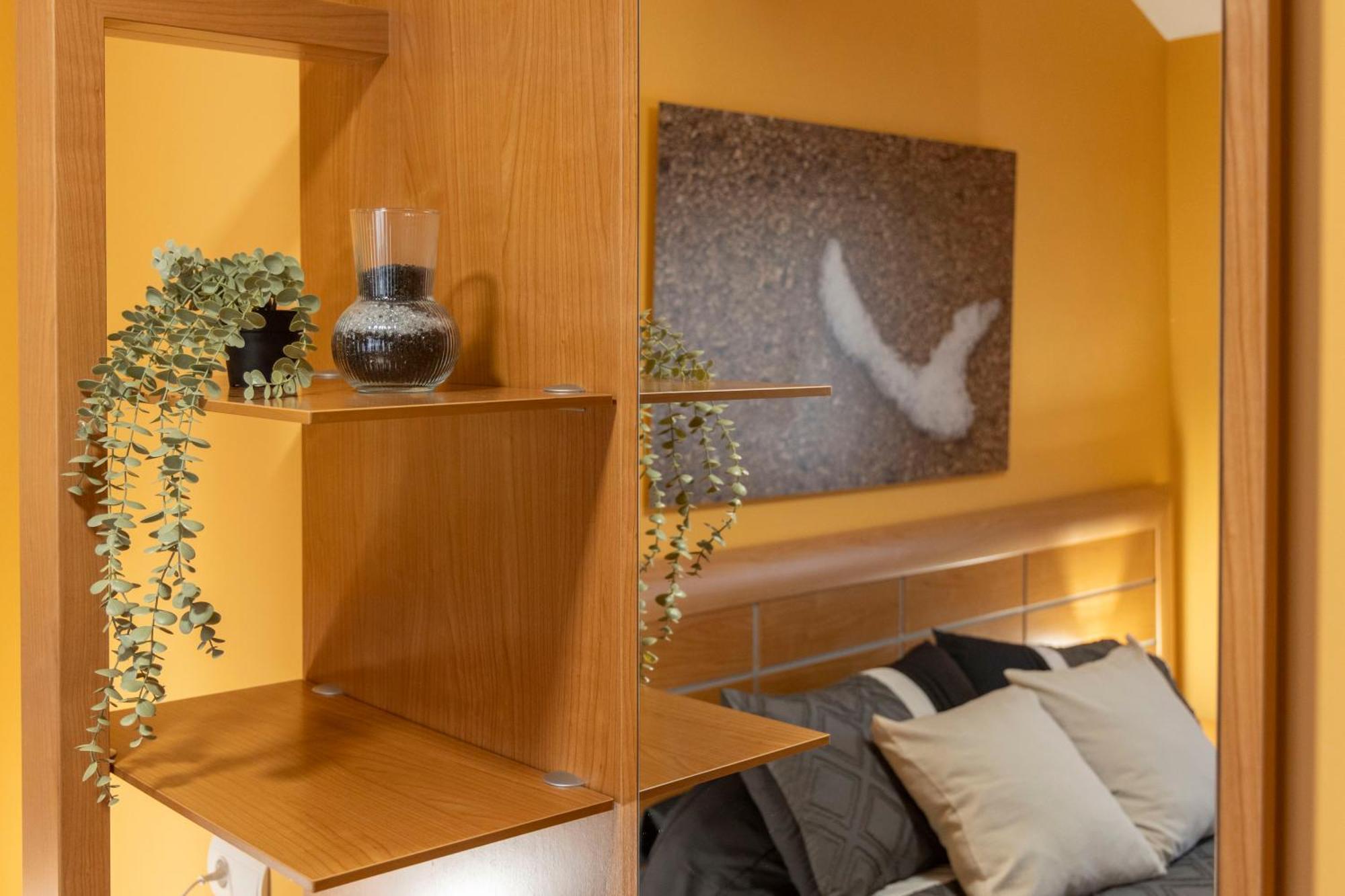 אל בורגו דל אוסמה Atico Duplex Calle Mayor מראה חיצוני תמונה
