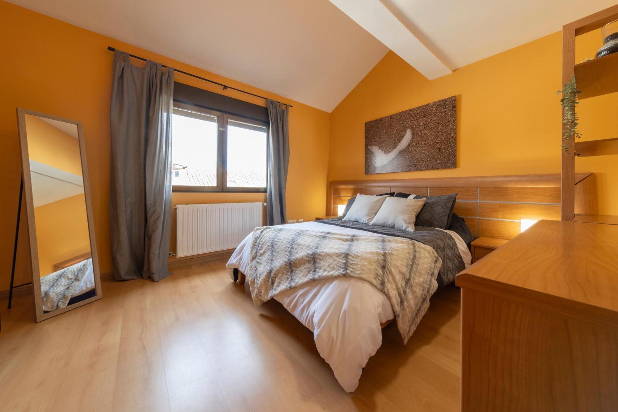 אל בורגו דל אוסמה Atico Duplex Calle Mayor מראה חיצוני תמונה