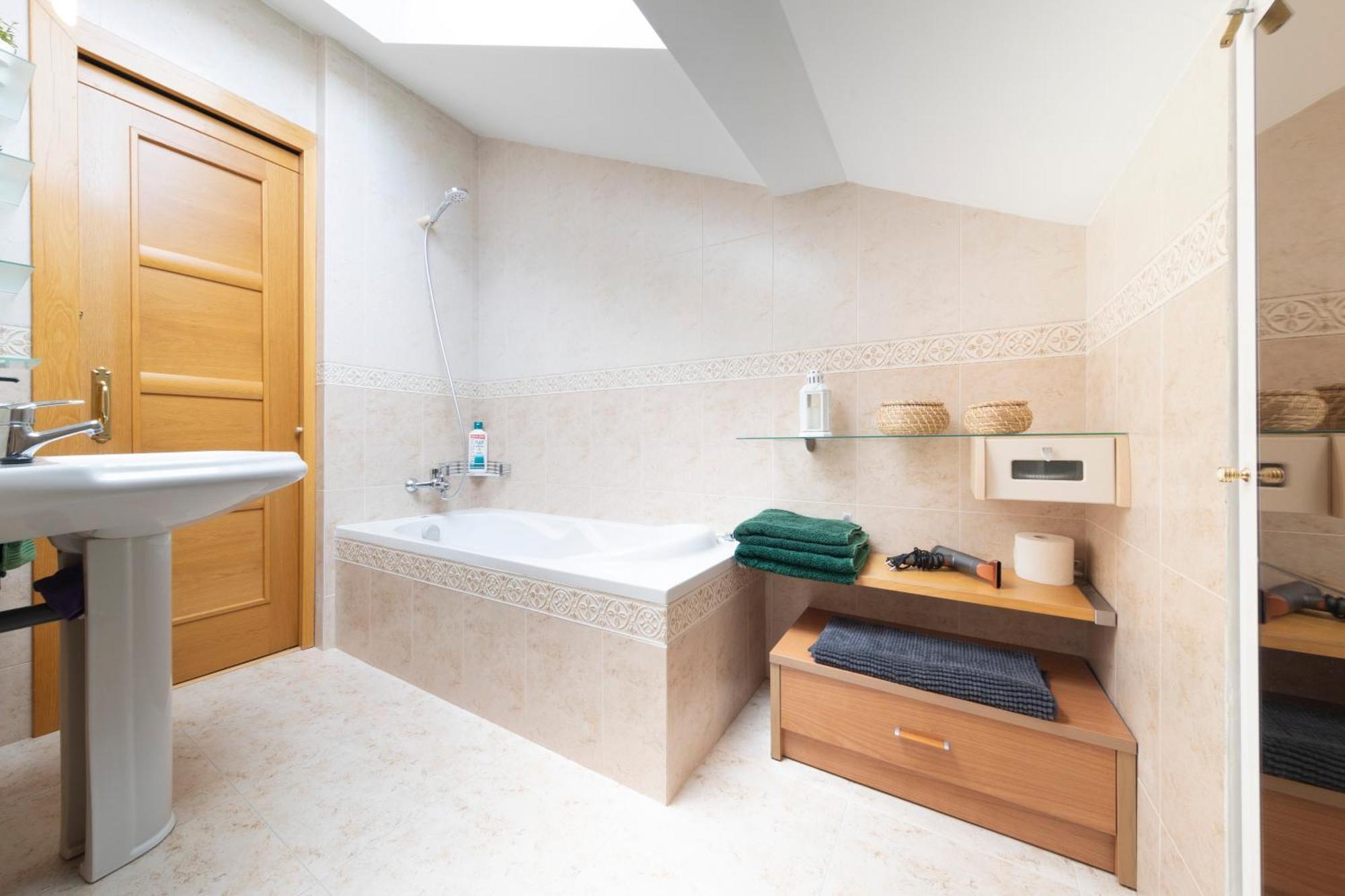 אל בורגו דל אוסמה Atico Duplex Calle Mayor מראה חיצוני תמונה