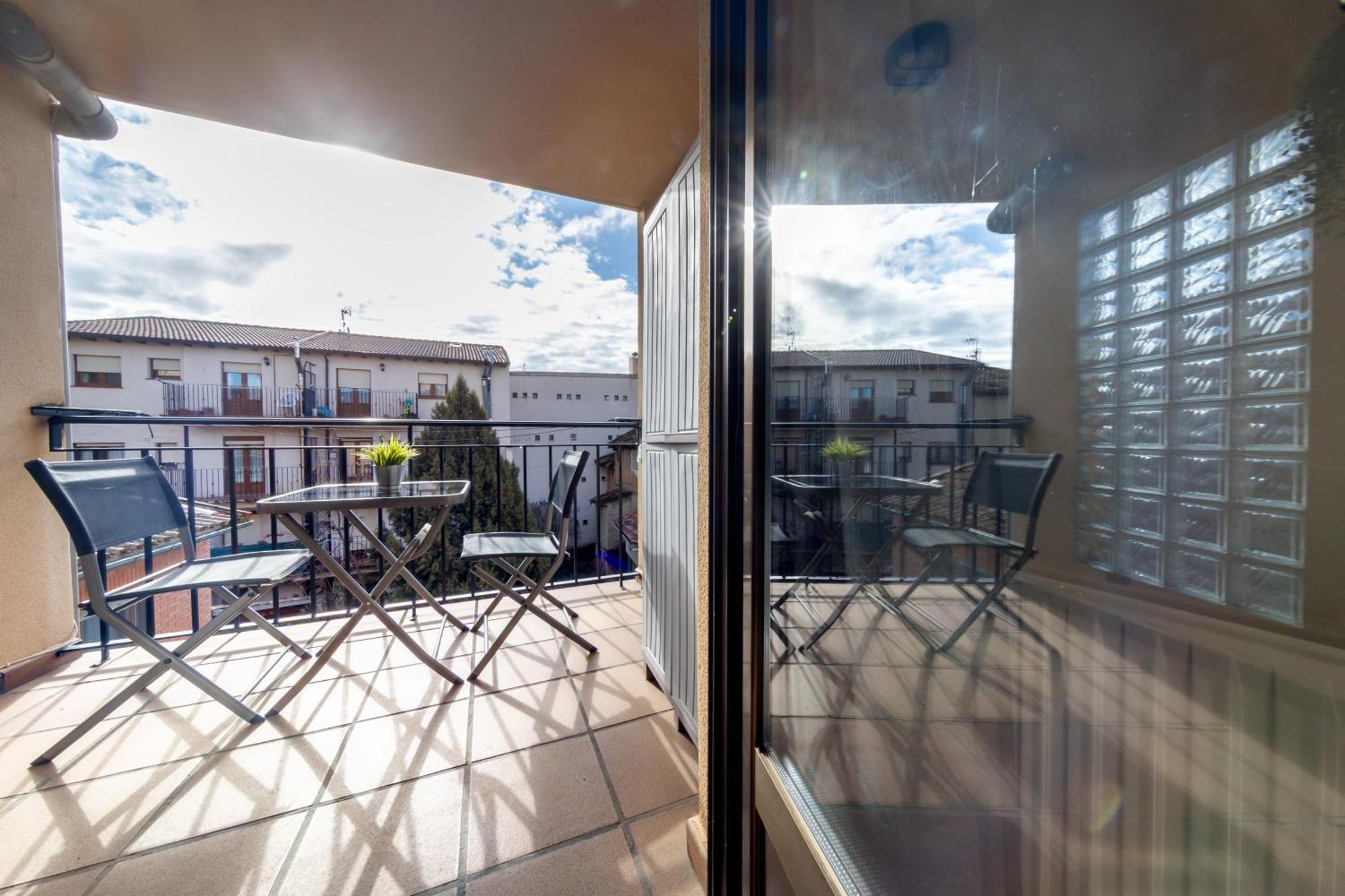 אל בורגו דל אוסמה Atico Duplex Calle Mayor מראה חיצוני תמונה